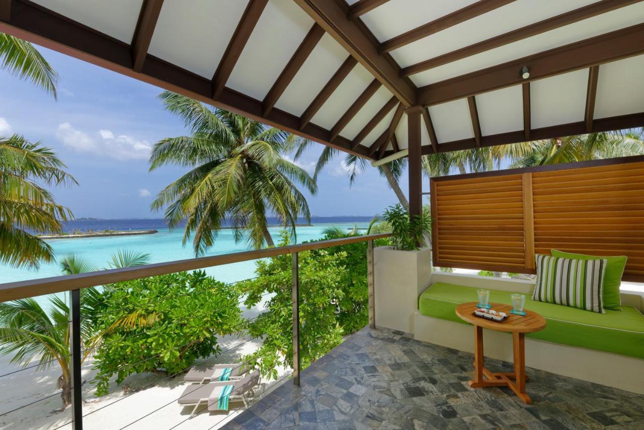 Kurumba Maldives Vihamanaafushi Exterior photo A view from a beach villa