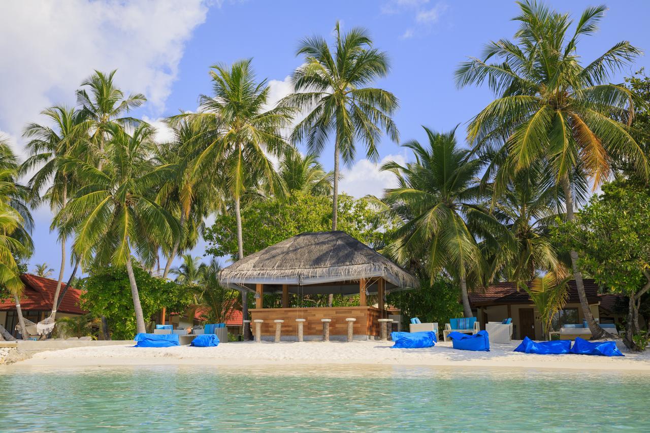 Kurumba Maldives Vihamanaafushi Exterior photo A beach in Maldives